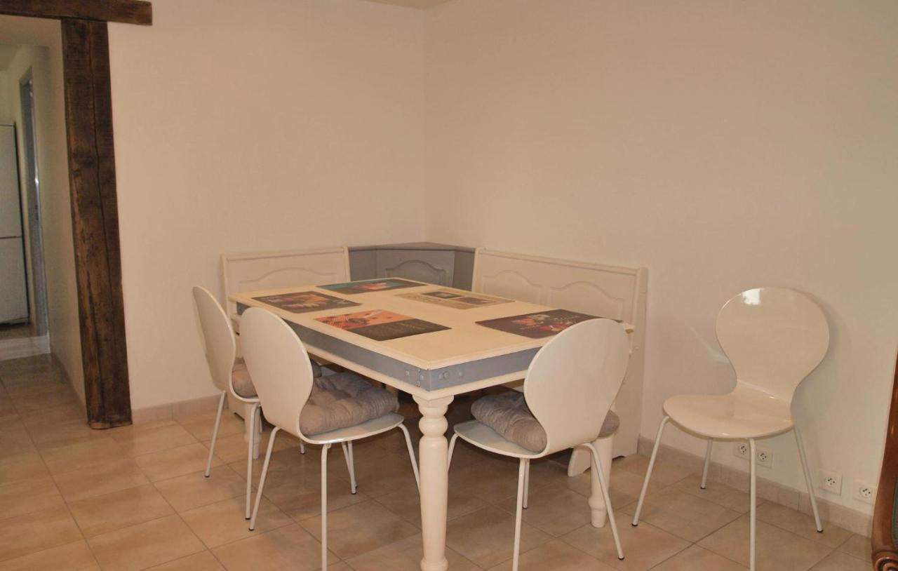 2 Bedroom Awesome Home In Mantallot Exterior photo